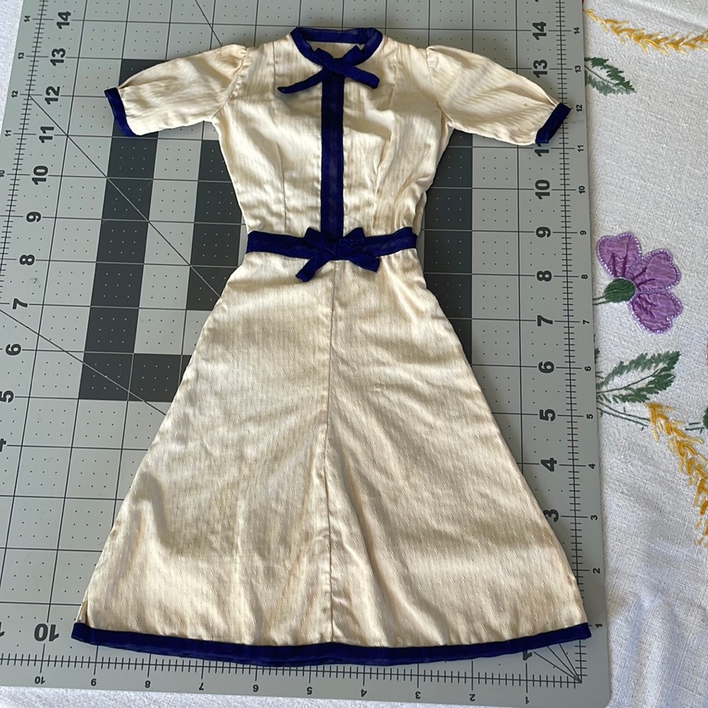 Antique, Depression Era (1930’s) doll dress